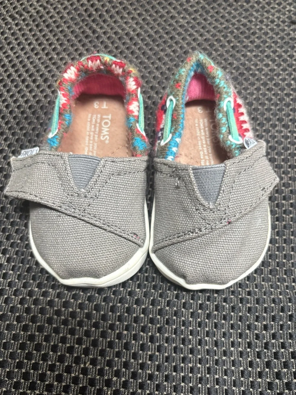 TOMS Tiny Alpargata size 3 baby girls
